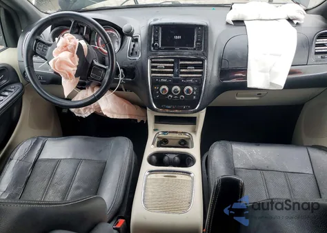 2019 Dodge Grand Caravan Sxt z USA, uszkodzony, nr VIN 2C4RDGCG9KR595677